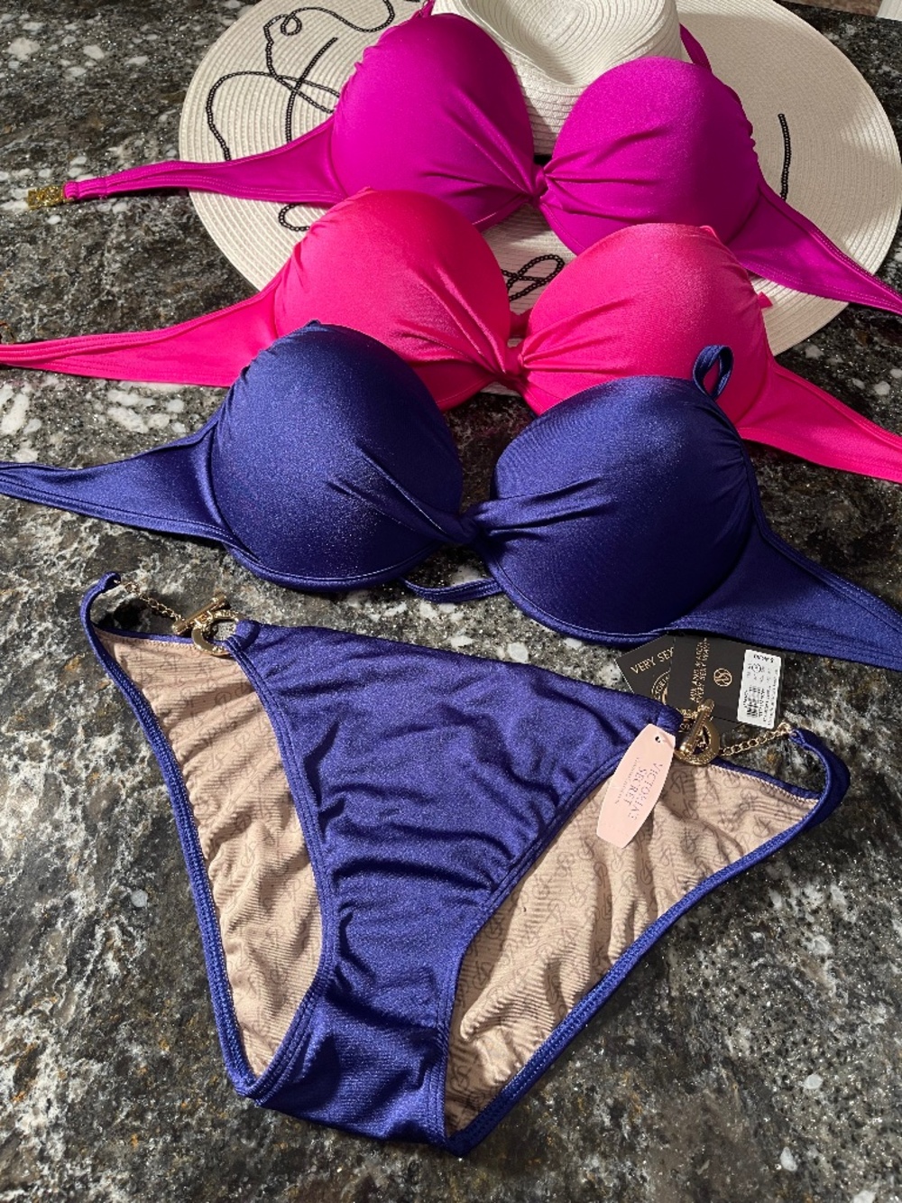 Lot of 3 VS bikini twist pushups and one pair of toggle matching bottoms